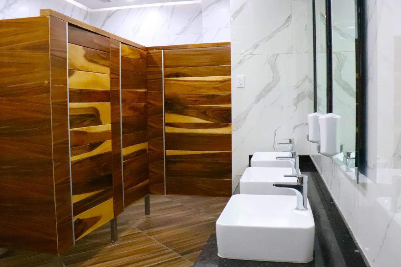 Hotel Bugari Aeropuerto Guadalajara Las Pintas Екстер'єр фото
