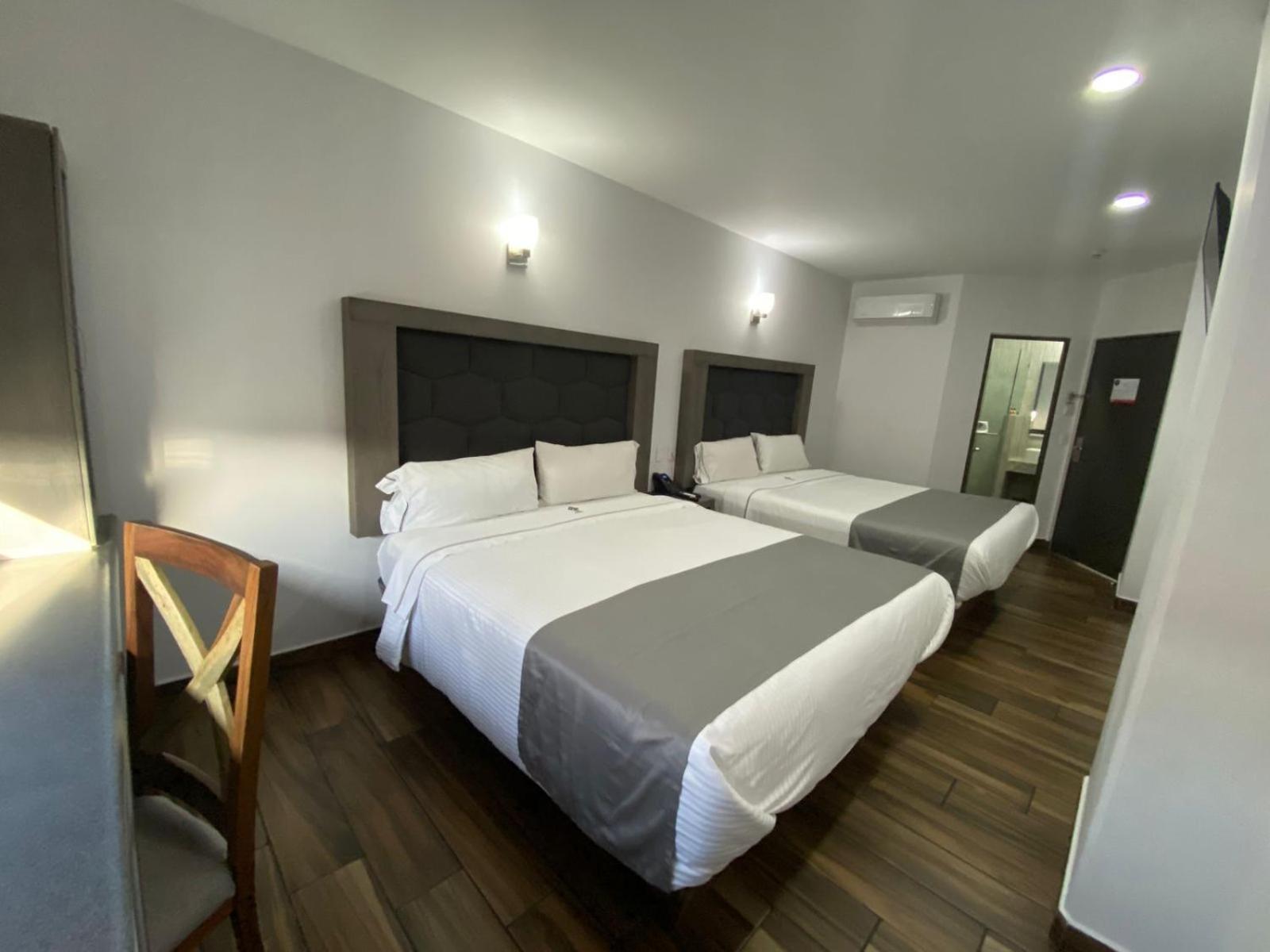 Hotel Bugari Aeropuerto Guadalajara Las Pintas Екстер'єр фото