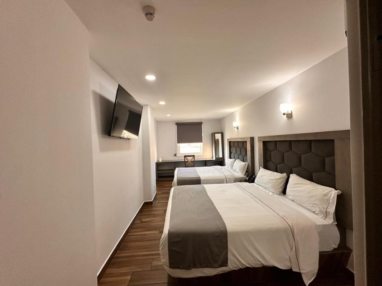 Hotel Bugari Aeropuerto Guadalajara Las Pintas Екстер'єр фото