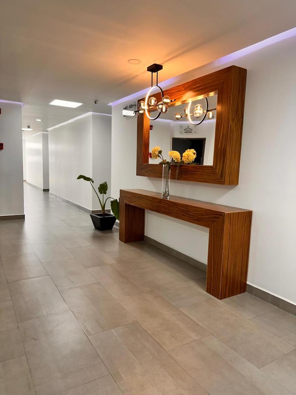 Hotel Bugari Aeropuerto Guadalajara Las Pintas Екстер'єр фото