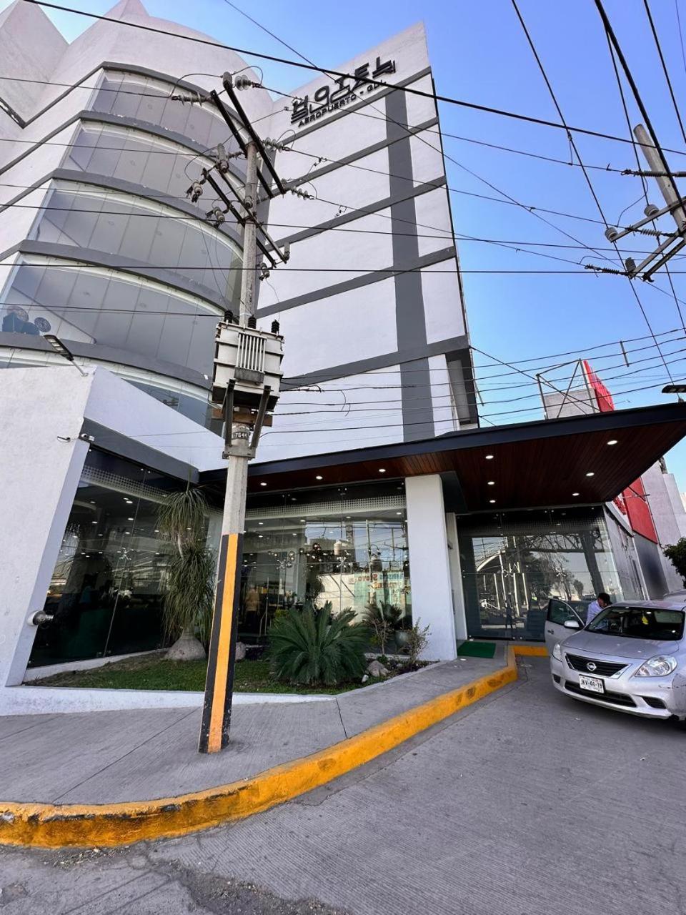 Hotel Bugari Aeropuerto Guadalajara Las Pintas Екстер'єр фото